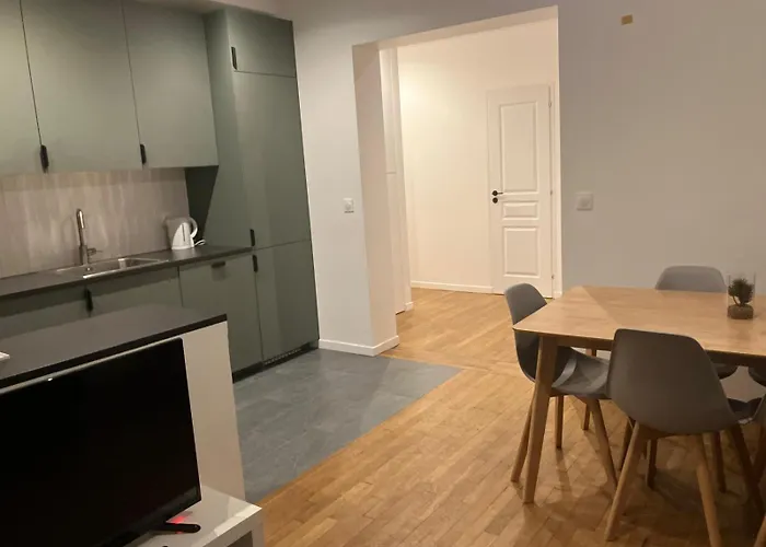 Duplex Harmonieux Et Lumineux Ideal Pour Familles